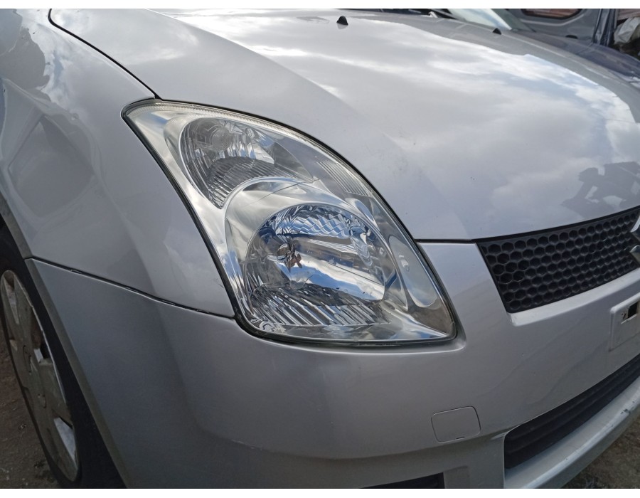 Recambio de faro derecho para suzuki swift iii (mz, ez) 1.3 ddis (rs 413d) referencia OEM IAM 3512062J11000  