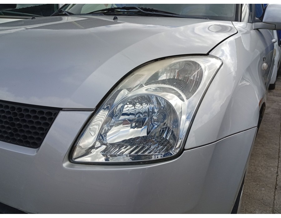 Recambio de faro izquierdo para suzuki swift iii (mz, ez) 1.3 ddis (rs 413d) referencia OEM IAM 3532062J11000  
