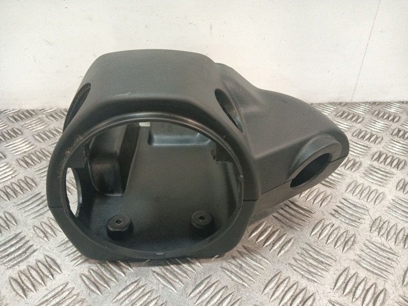 Recambio de moldura para iveco daily vi furgoneta 35s18, 35c18, 40c18, 50c18, 60c18, 65c18, 70c18 referencia OEM IAM 5802308268 