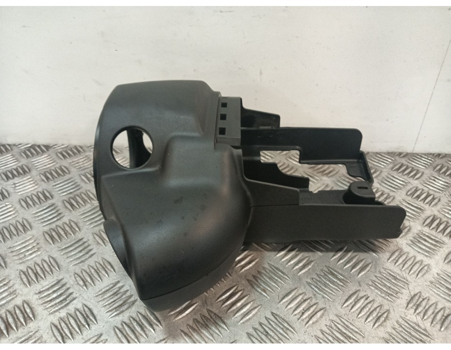 Recambio de moldura para iveco daily vi furgoneta 35s18, 35c18, 40c18, 50c18, 60c18, 65c18, 70c18 referencia OEM IAM 5802308268 
