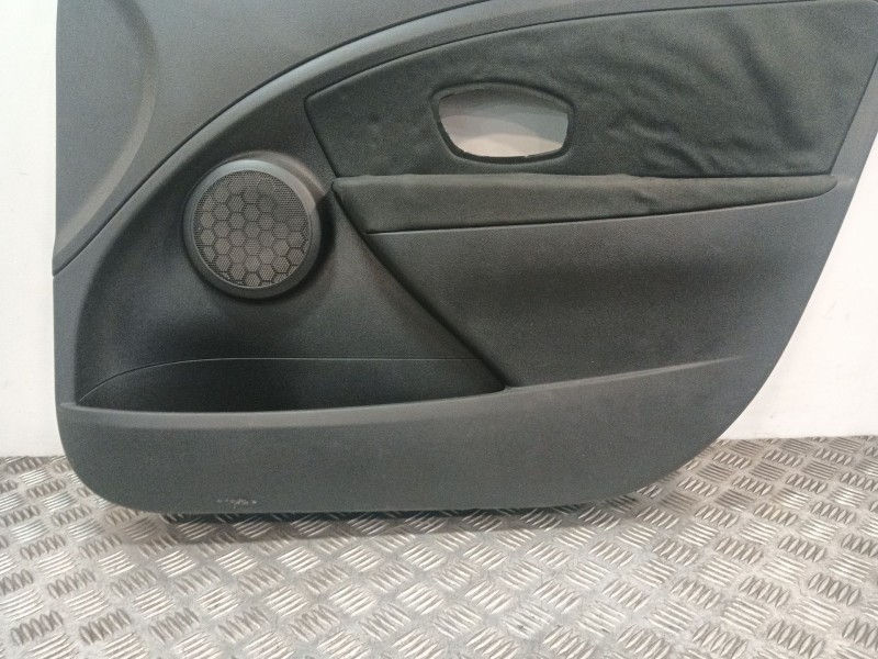 Recambio de guarnecido puerta delantera derecha para renault megane iii berlina 5 p referencia OEM IAM 156042761A  