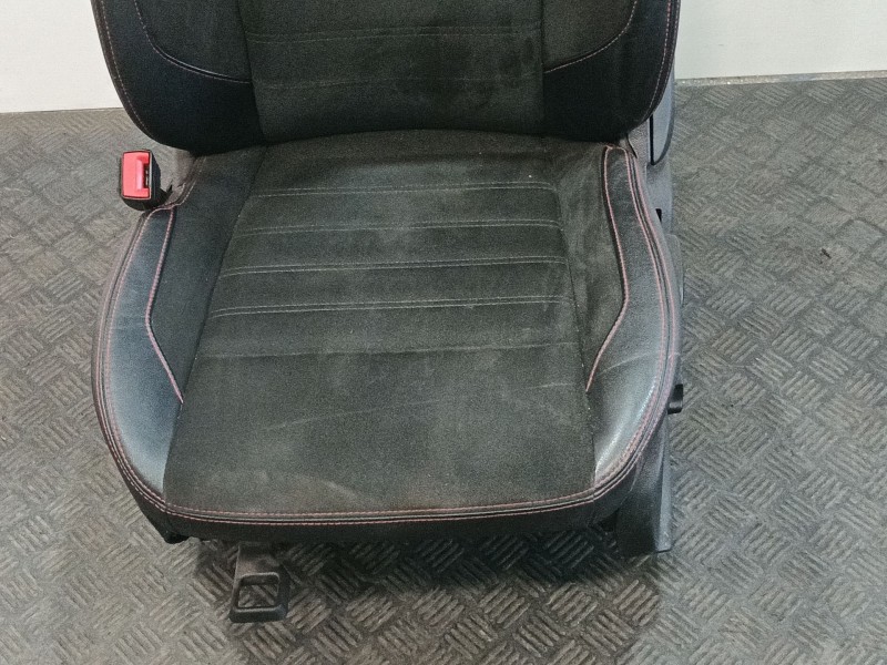 Recambio de asiento delantero izquierdo para ford ecosport 1.0 ecoboost referencia OEM IAM 2520536  