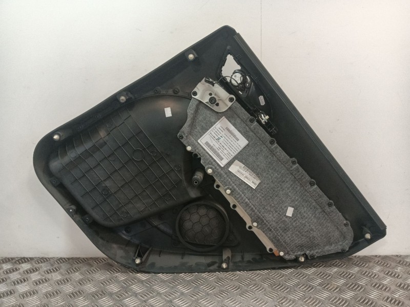 Recambio de guarnecido puerta trasera izquierda para skoda yeti (5l) 1.2 tsi referencia OEM IAM 5L0867211 5L0867209H 