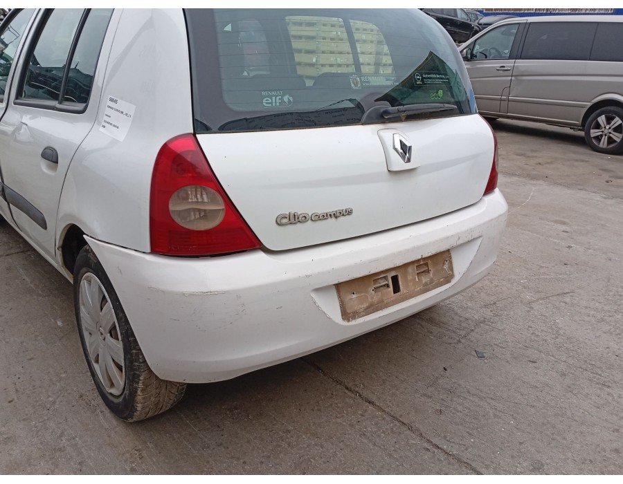 Recambio de paragolpes trasero para renault clio ii (bb_, cb_) 1.5 dci (b/cb3m) referencia OEM IAM 7701470811  