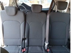 Recambio de asientos traseros para kia carens iv 1.7 crdi referencia OEM IAM   