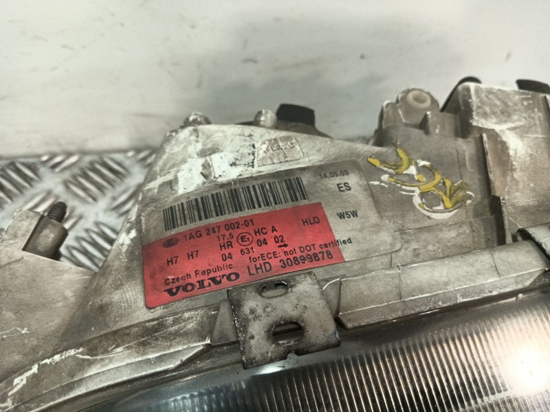 Recambio de faro izquierdo para volvo v40 station wagon (645) 1.9 di referencia OEM IAM 1AG247002  