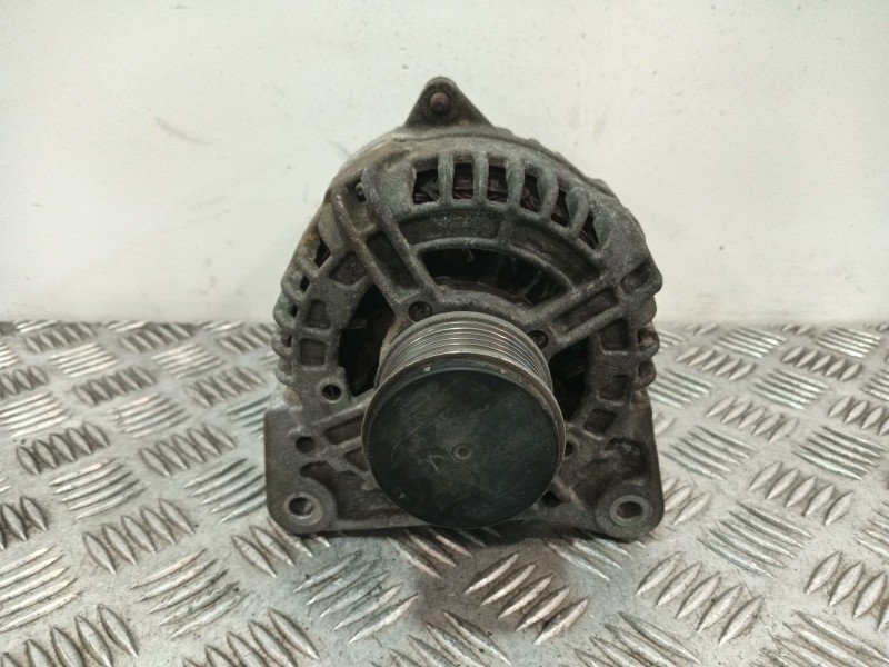 Recambio de alternador para renault clio iii referencia OEM IAM 231008578R 0124425093 
