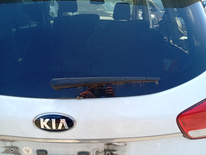 Recambio de brazo limpia trasero para kia carens iv 1.7 crdi referencia OEM IAM 98815A4000  