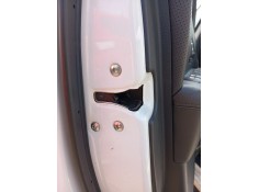 Recambio de cerradura puerta delantera izquierda para kia carens iv 1.7 crdi referencia OEM IAM 81310A4010  
