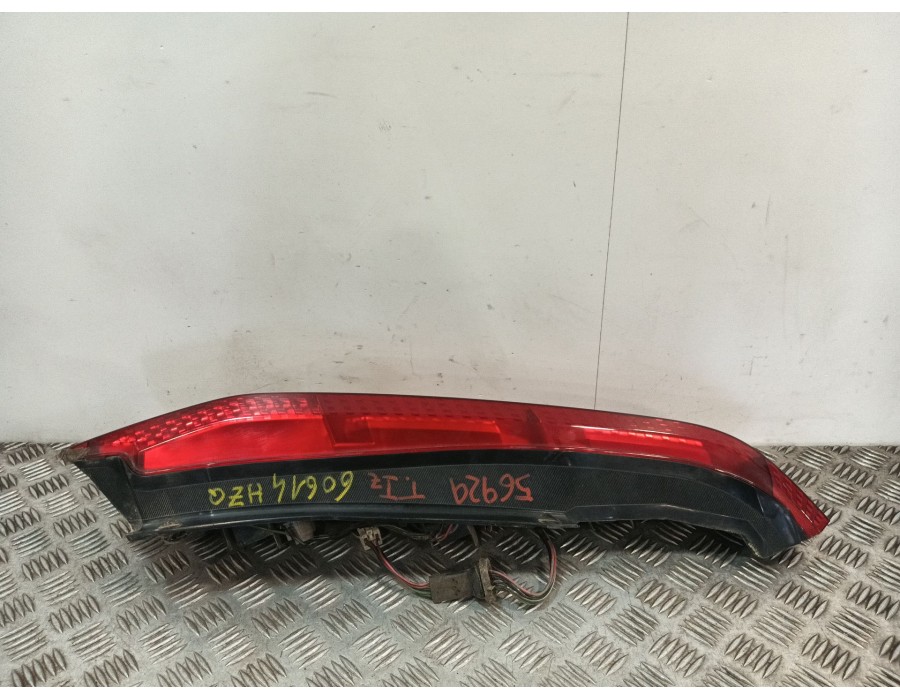 Recambio de piloto trasero izquierdo para nissan x-trail i (t30) 2.2 di 4x4 referencia OEM IAM 265558H301  