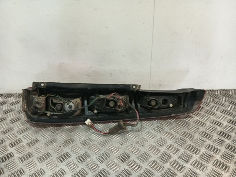 Recambio de piloto trasero izquierdo para nissan x-trail i (t30) 2.2 di 4x4 referencia OEM IAM 265558H301  