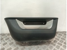 Recambio de moldura para iveco daily vi furgoneta 35s18, 35c18, 40c18, 50c18, 60c18, 65c18, 70c18 referencia OEM IAM 5802031881 