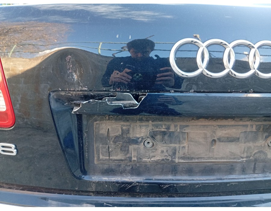 Recambio de porton trasero para audi a8 d3 (4e2, 4e8) 4.2 tdi quattro referencia OEM IAM 4E0827023A  