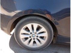 Recambio de paso de rueda trasero derecho para bmw 1 (e81) 118 d referencia OEM IAM 51717123524  