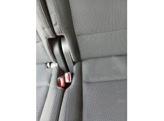 Recambio de enganche cinturon trasero central para kia carens iv 1.7 crdi referencia OEM IAM 89860A4100WK 89830A4200WK 