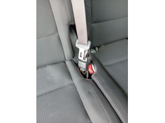 Recambio de enganche cinturon trasero central para kia carens iv 1.7 crdi referencia OEM IAM 89860A4100WK 89830A4200WK  2