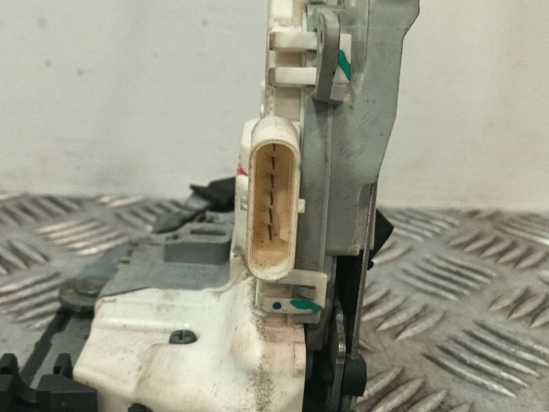 Recambio de cerradura puerta delantera derecha para seat leon (1p1) referencia OEM IAM M12790  