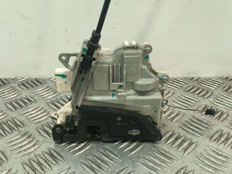 Recambio de cerradura puerta delantera derecha para seat leon (1p1) referencia OEM IAM M12790  