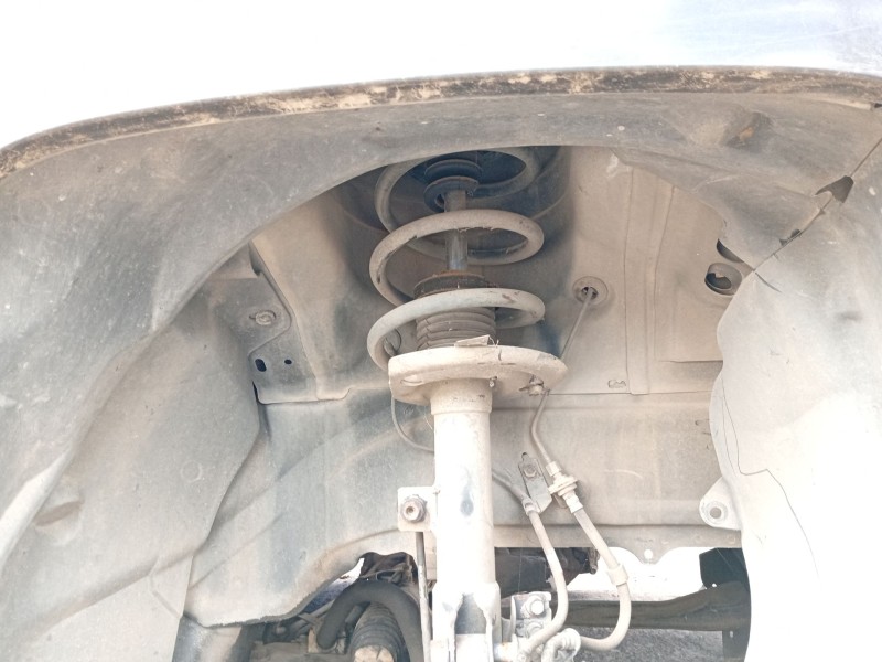 Recambio de amortiguador delantero derecho para jeep patriot 2.0 crd cat referencia OEM IAM   