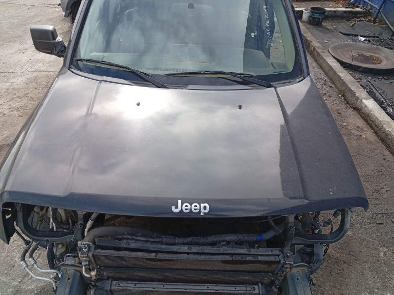 Recambio de capot para jeep patriot 2.0 crd cat referencia OEM IAM 68026789AA  