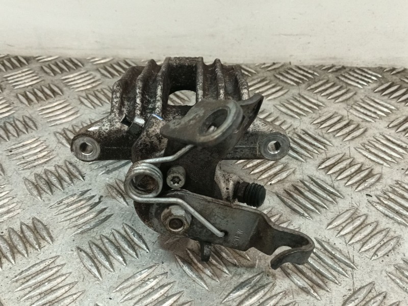 Recambio de pinza freno trasera derecha para volkswagen golf vi (5k1) 1.6 tdi dpf referencia OEM IAM 452F  