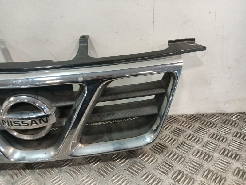 Recambio de rejilla delantera para nissan x-trail i (t30) 2.2 di 4x4 referencia OEM IAM 623108H700 623108H70C 