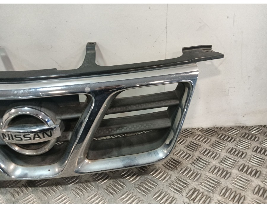 Recambio de rejilla delantera para nissan x-trail i (t30) 2.2 di 4x4 referencia OEM IAM 623108H700 623108H70C 