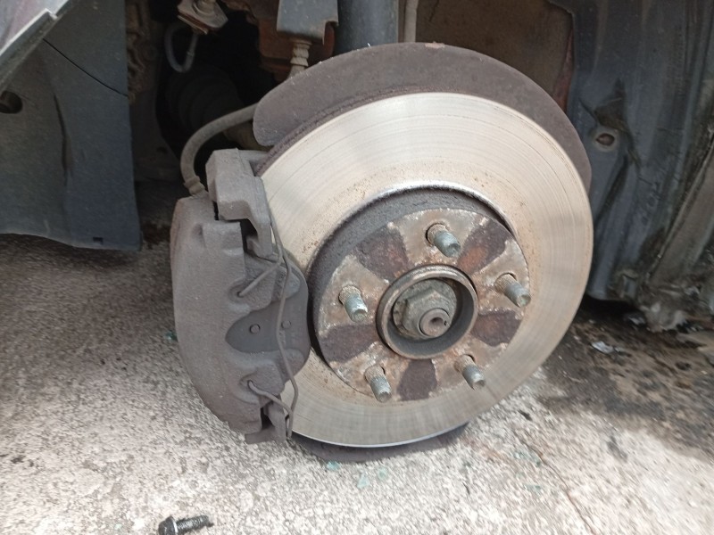 Recambio de pinza freno delantera izquierda para mazda 3 (bk) 1.6 (bk14) referencia OEM IAM BPYK3371XC  