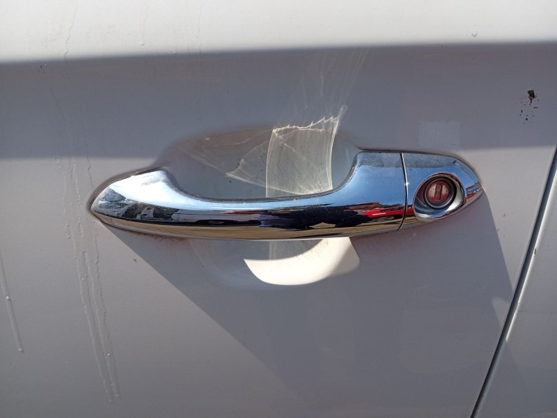 Recambio de maneta exterior delantera izquierda para kia carens iv 1.7 crdi referencia OEM IAM 82651A4010  