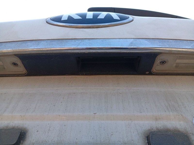 Recambio de maneta exterior porton para kia carens iv 1.7 crdi referencia OEM IAM 81260A4000  