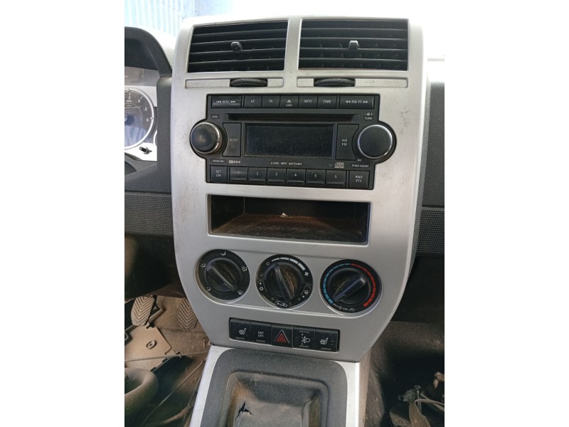 Recambio de mando climatizador para jeep patriot 2.0 crd cat referencia OEM IAM P55111874AB  
