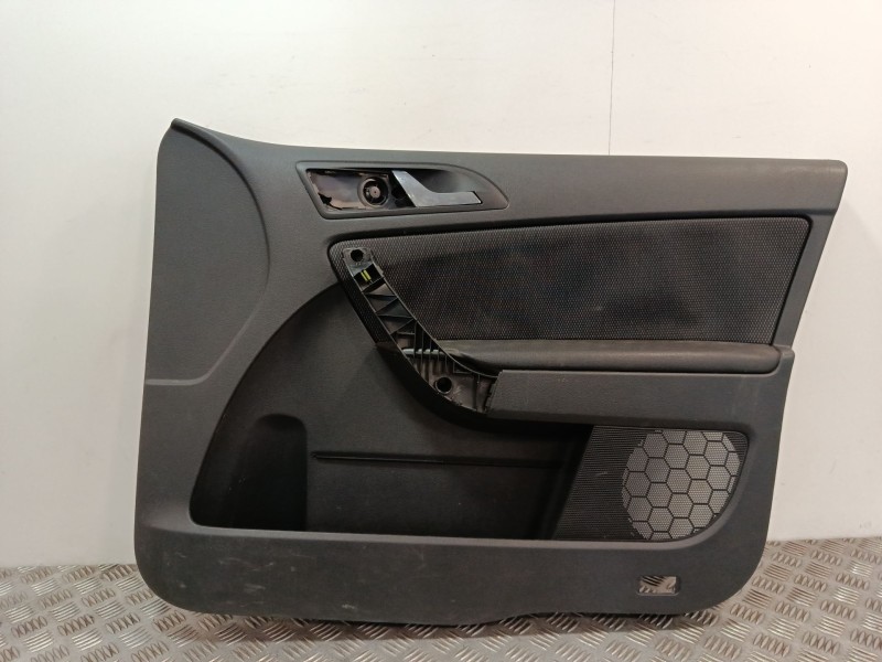 Recambio de guarnecido puerta delantera derecha para skoda yeti (5l) 1.2 tsi referencia OEM IAM 5L1867012 5L1867006A 