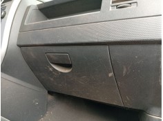 Recambio de guantera para jeep patriot 2.0 crd cat referencia OEM IAM 70771590037  