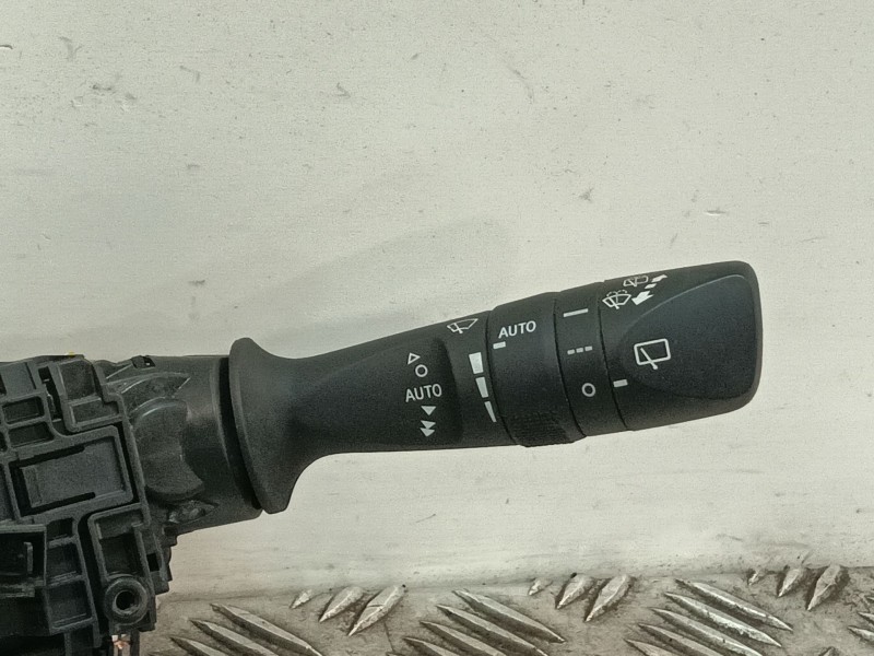 Recambio de mando multifuncion para toyota c-hr (_x1_) 1.8 hybrid (zyx10_, zyx11_) referencia OEM IAM 17F852  