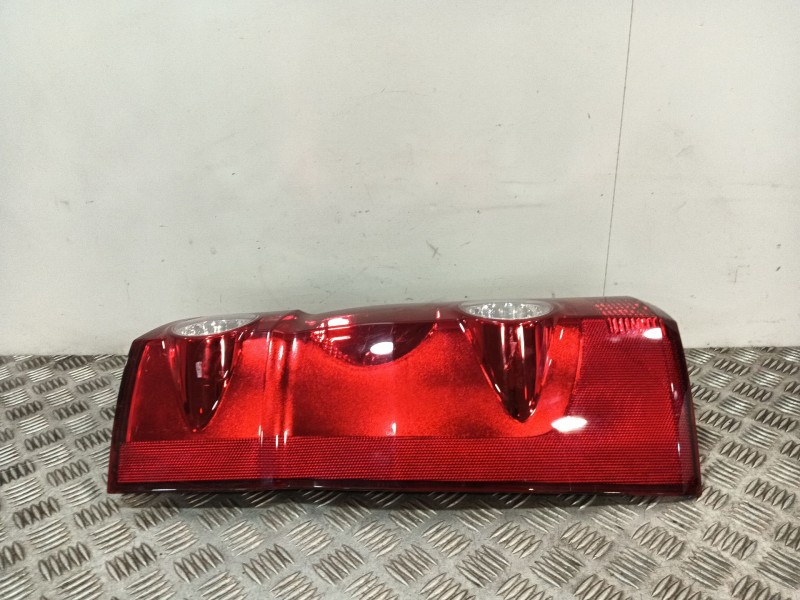 Recambio de piloto trasero izquierdo para volkswagen crafter 30-50 furgoneta (2e_) 2.0 tdi referencia OEM IAM M611549  