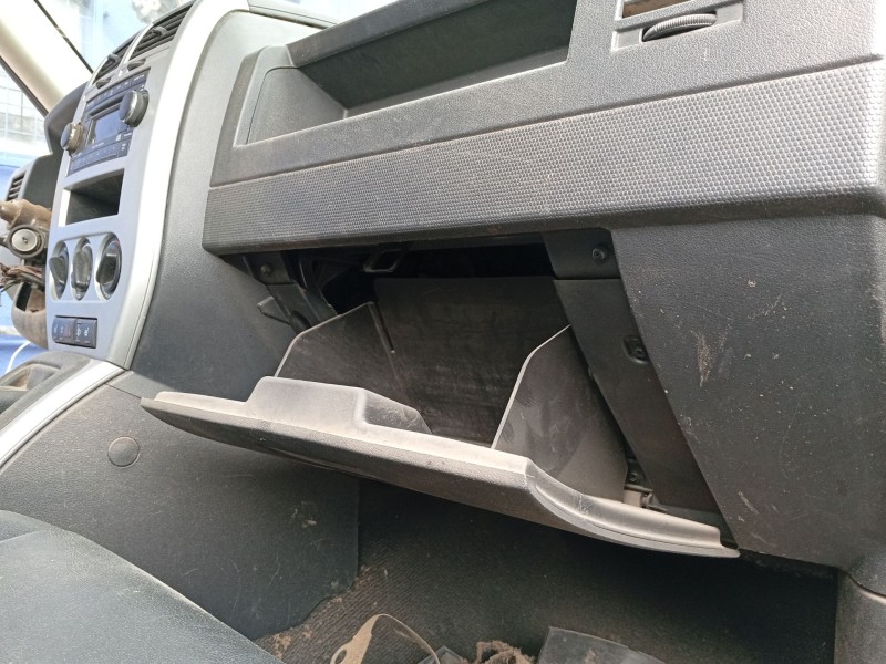 Recambio de guantera para jeep patriot 2.0 crd cat referencia OEM IAM 70771590037  