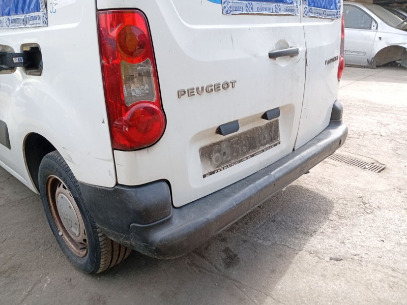 Recambio de paragolpes trasero para peugeot partner furgoneta/monovolumen 1.6 hdi referencia OEM IAM 7410GE 7410GG 