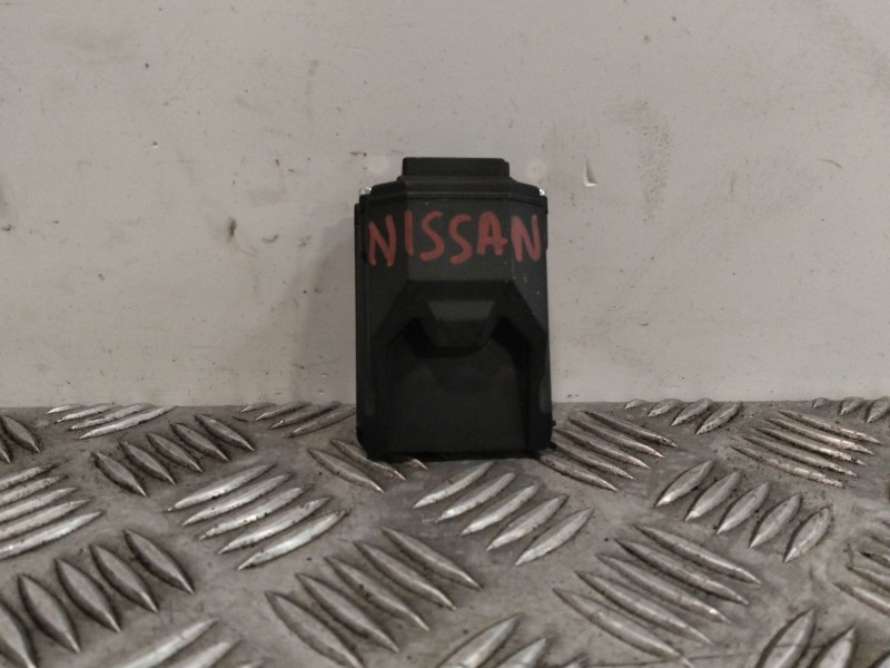 Recambio de camara trasera para nissan qashqai (j11) 1.6 dci turbodiesel cat referencia OEM IAM 284G34EA5B 234035119 