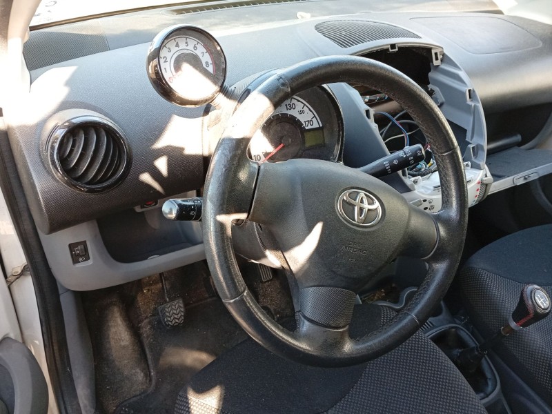 Recambio de airbag delantero izquierdo para toyota aygo (_b1_) 1.0 (kgb10_) referencia OEM IAM 451300H010B0  