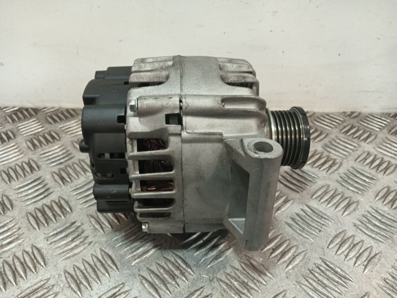 Recambio de alternador para peugeot 207/207+ (wa_, wc_) 1.4 hdi referencia OEM IAM LRA02967  