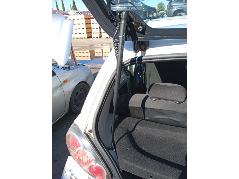 Recambio de amortiguadores maletero / porton para toyota aygo (_b1_) 1.0 (kgb10_) referencia OEM IAM 689500H010  