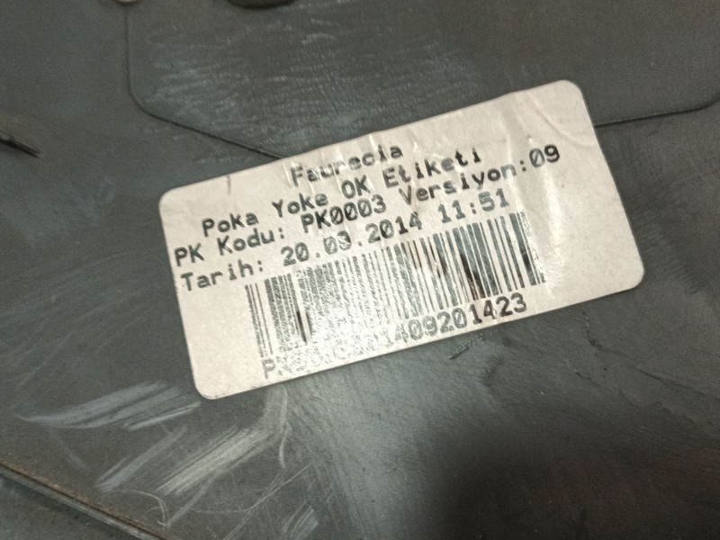 Recambio de moldura para renault clio iv (bh_) 1.5 dci 75 referencia OEM IAM 6893117550R  