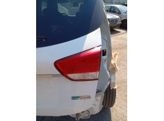 Recambio de piloto trasero derecho interior para kia carens iv 1.7 crdi referencia OEM IAM 92404A4020  