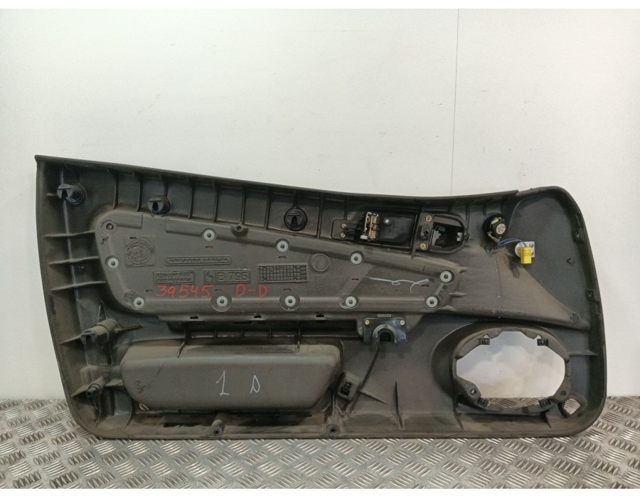 Recambio de guarnecido puerta delantera derecha para alfa romeo gtv (163) 1.8 t.spark m referencia OEM IAM   