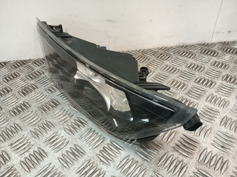 Recambio de faro antiniebla derecho para skoda fabia active referencia OEM IAM 6V0941700  