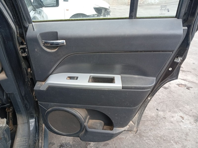 Recambio de elevalunas trasero derecho para jeep patriot 2.0 crd cat referencia OEM IAM 05074822AAD  