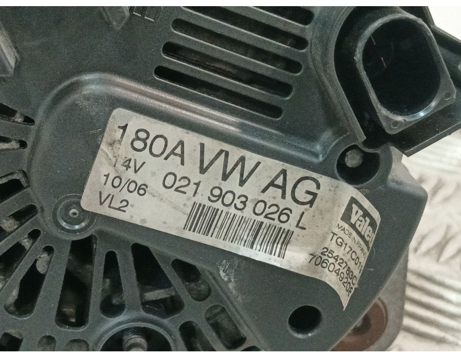 Recambio de alternador para volkswagen passat b6 (3c2) 2.0 tdi 16v referencia OEM IAM 021903026L TG17C019 2542783C