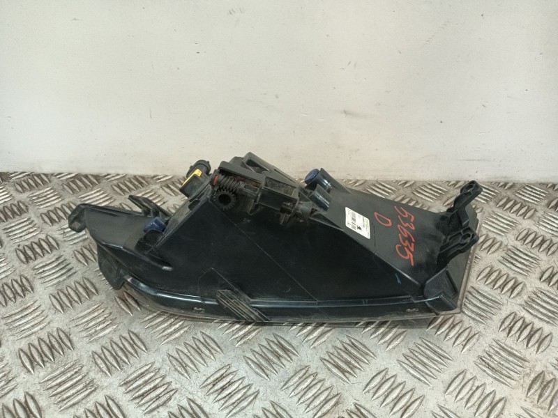 Recambio de faro antiniebla derecho para skoda fabia active referencia OEM IAM 6V0941700  