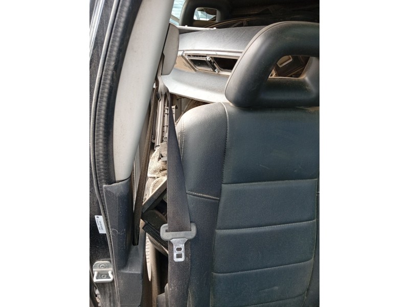 Recambio de cinturon seguridad delantero derecho para jeep patriot 2.0 crd cat referencia OEM IAM   