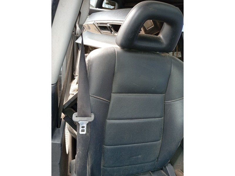 Recambio de cinturon seguridad delantero derecho para jeep patriot 2.0 crd cat referencia OEM IAM   